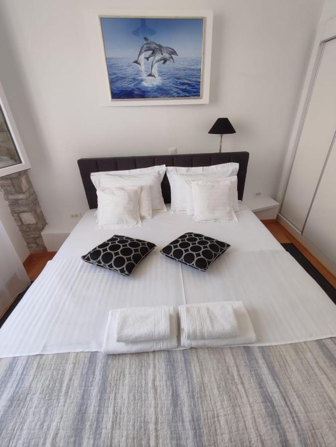 Apartment Sandrica Stomorska Eksteriør bilde